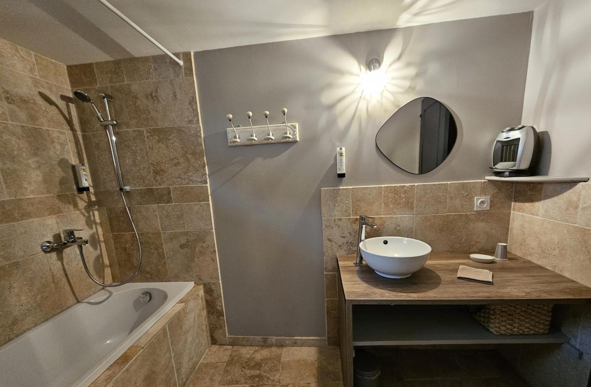 La Fontaine De Rocoule Hotel Rochefort-en-Valdaine Bagian luar foto